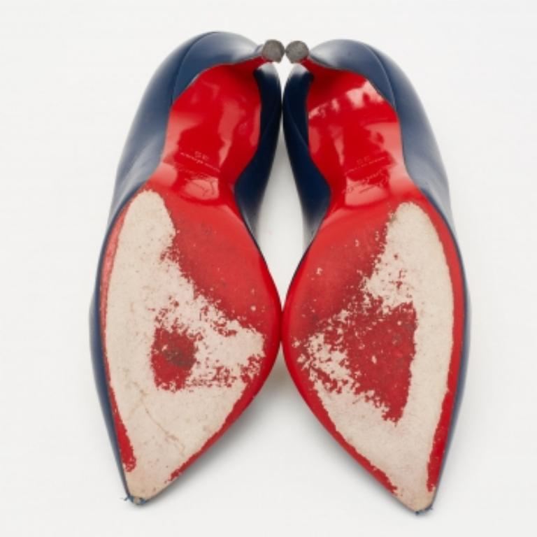 Christian Louboutin Navy Blue Leather Corneille Pointed Toe Pumps Size 35 For Sale 3