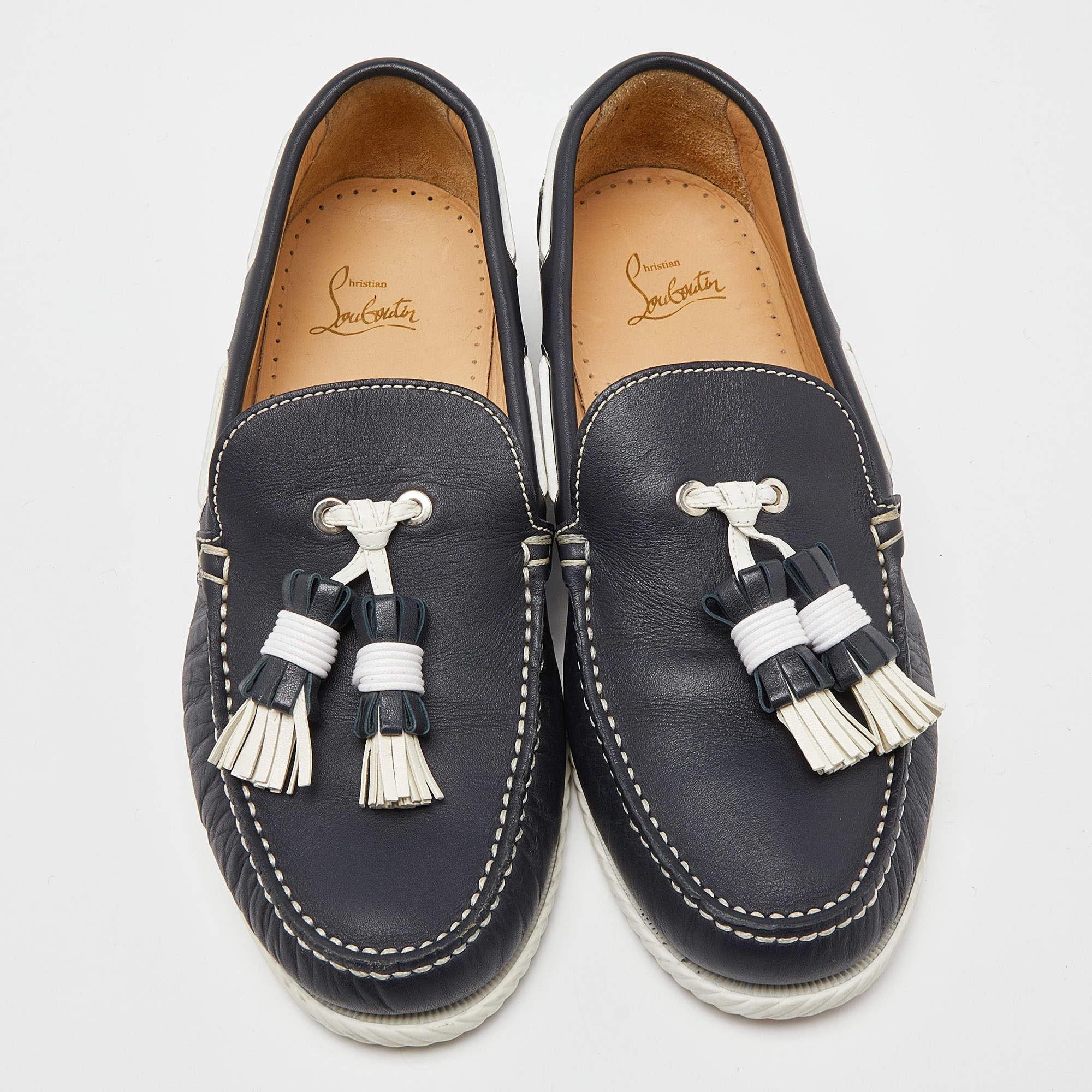 Christian Louboutin Navy Blue Leather Tassel Boat Loafers Size 42 In Excellent Condition In Dubai, Al Qouz 2