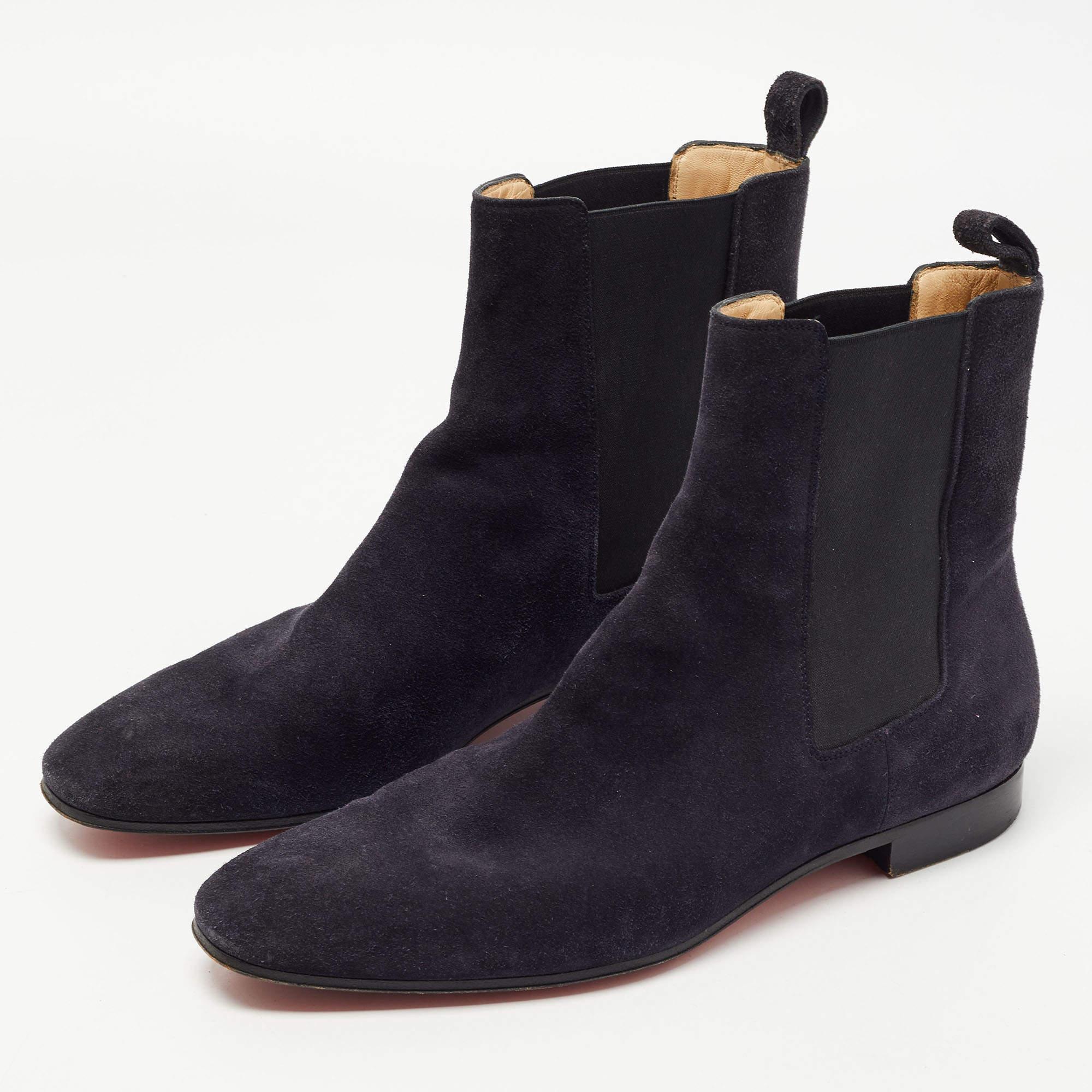Christian Louboutin Navy Blue Suede Chelsea Boots Size 40 In Good Condition In Dubai, Al Qouz 2