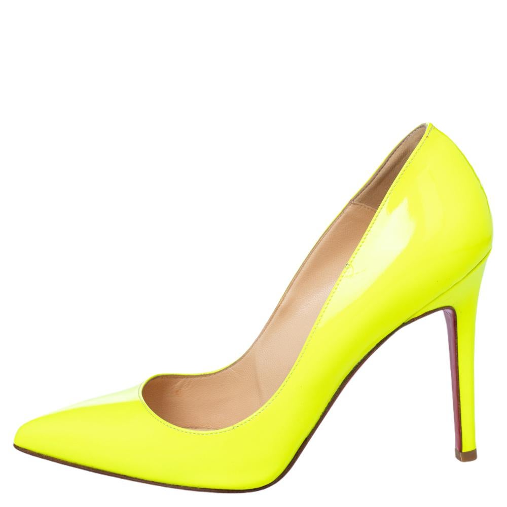 If you are wondering how to wear the neon trend, these Christian Louboutin pumps are the answer! Crafted from leather, the neon green shade of these beauties make them trendy and highly covetable. They are mounted on 9.5 cm heels enhanced by pointed