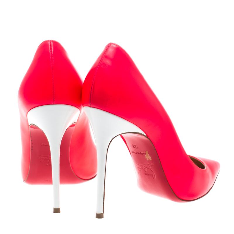 Christian Louboutin Neon Hot Pink Leather So Kate Pumps Size 38 In Good Condition In Dubai, Al Qouz 2