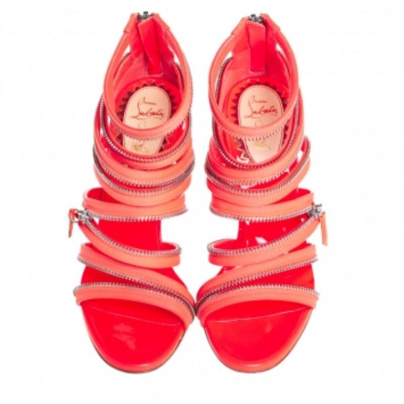 Christian Louboutin Botines sin cremallera de tela y piel rosa neón Talla 36.5 en Bueno estado para la venta en Dubai, Al Qouz 2