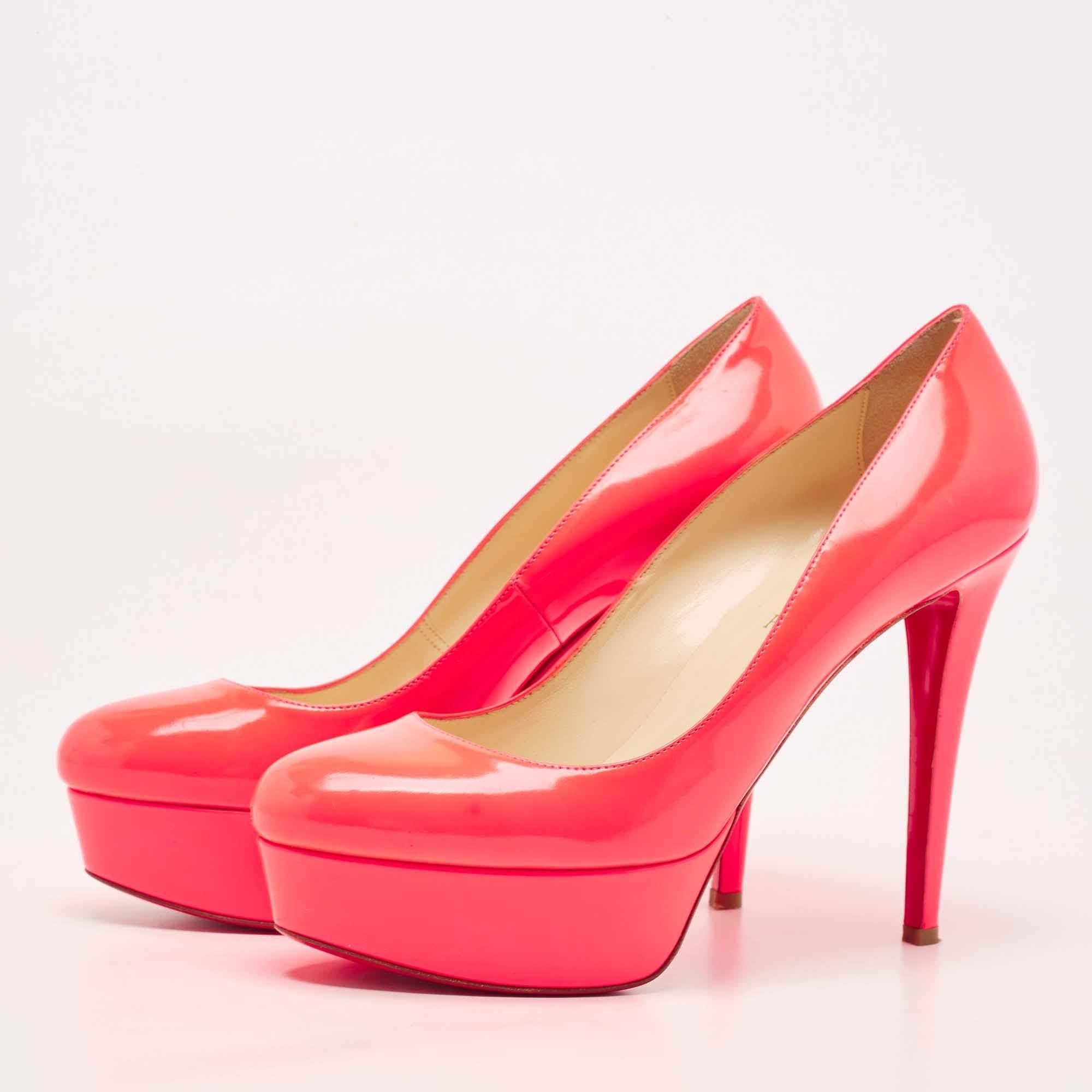 Christian Louboutin Neon Pink Leather Bianca Pumps Size 39.5 In Good Condition For Sale In Dubai, Al Qouz 2