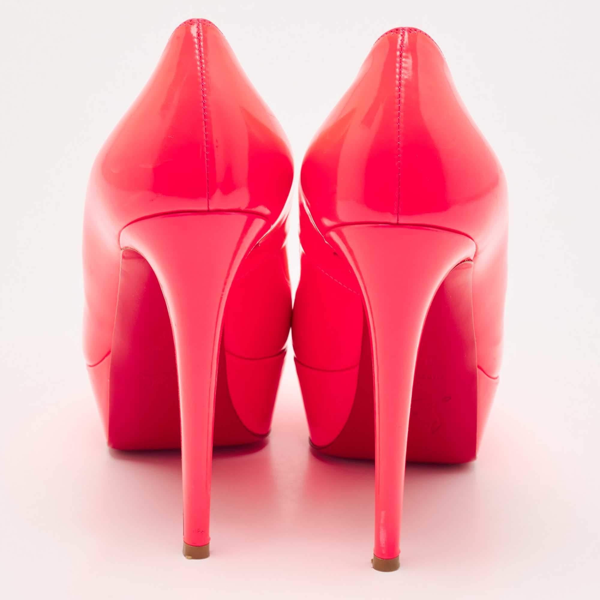 Christian Louboutin Neon Pink Leather Bianca Pumps Size 39.5 For Sale 1
