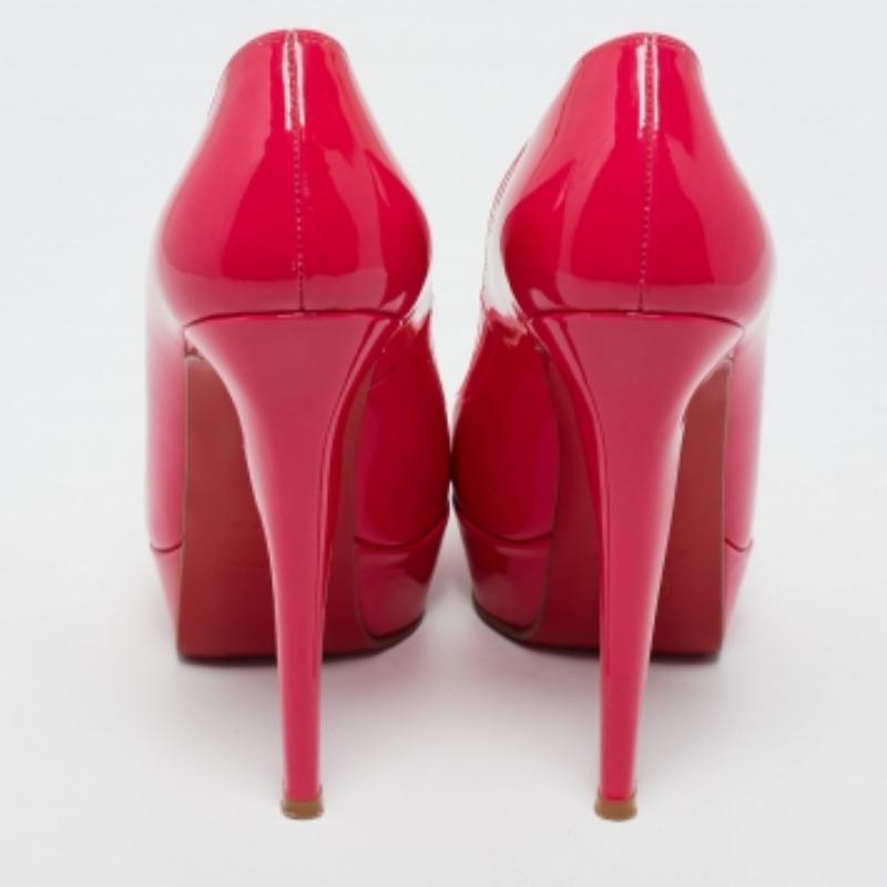 Christian Louboutin Bombas de charol rosa neón Bianca Talla 36 en venta 3