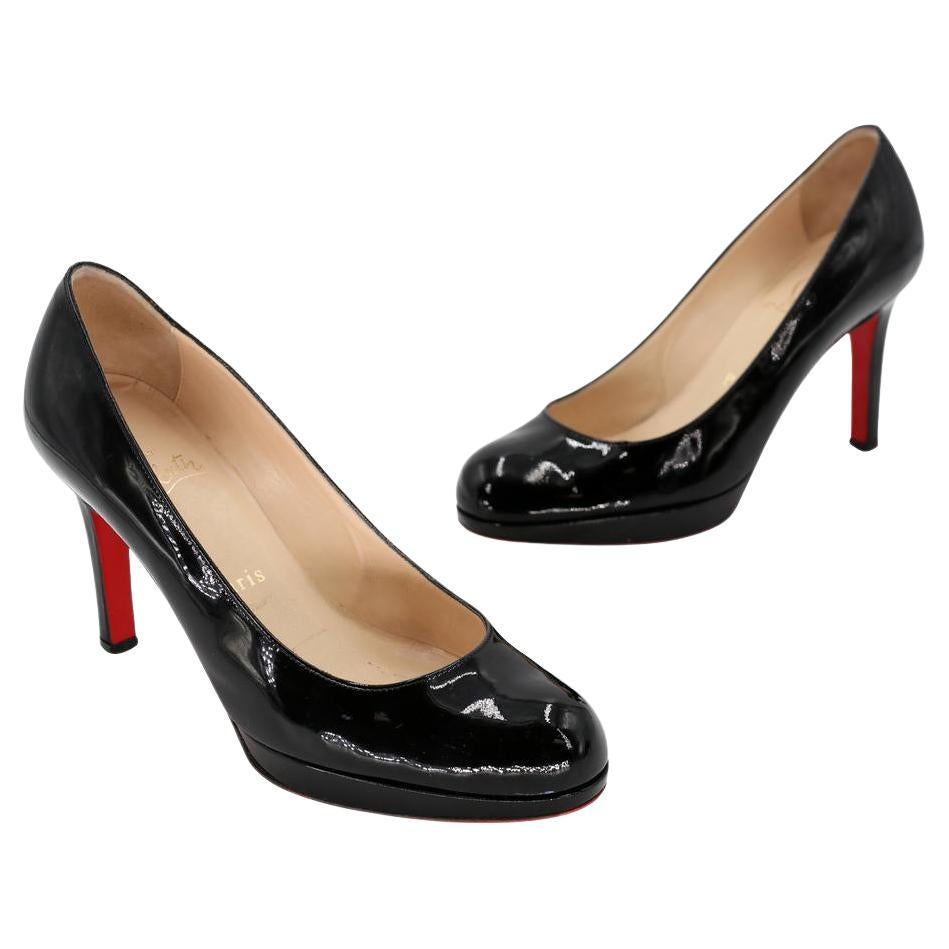 Christian Louboutin Nero Round Toe Patent Leather Bianca Pumps CL-0818P-0001 For Sale