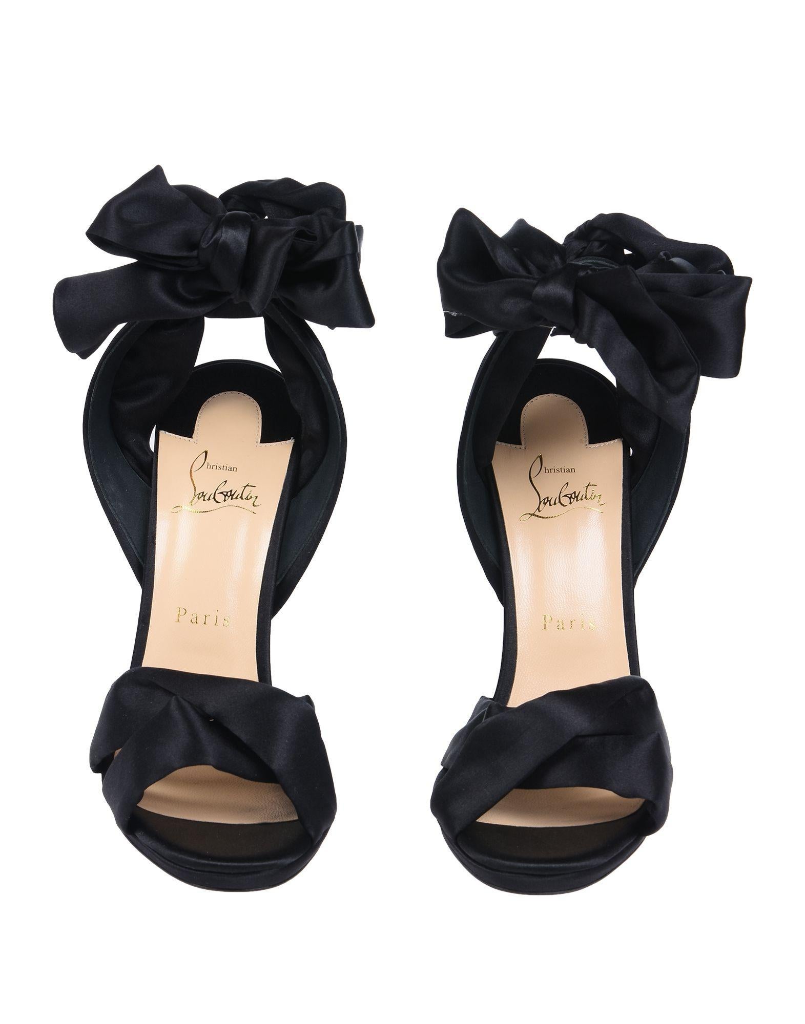 Christian Louboutin NEW Black Satin Bow Evening Sandals Pumps Heels in Box

Size IT 36
Satin
Ankle tie closure
Made in Italy
Heel height 4.75