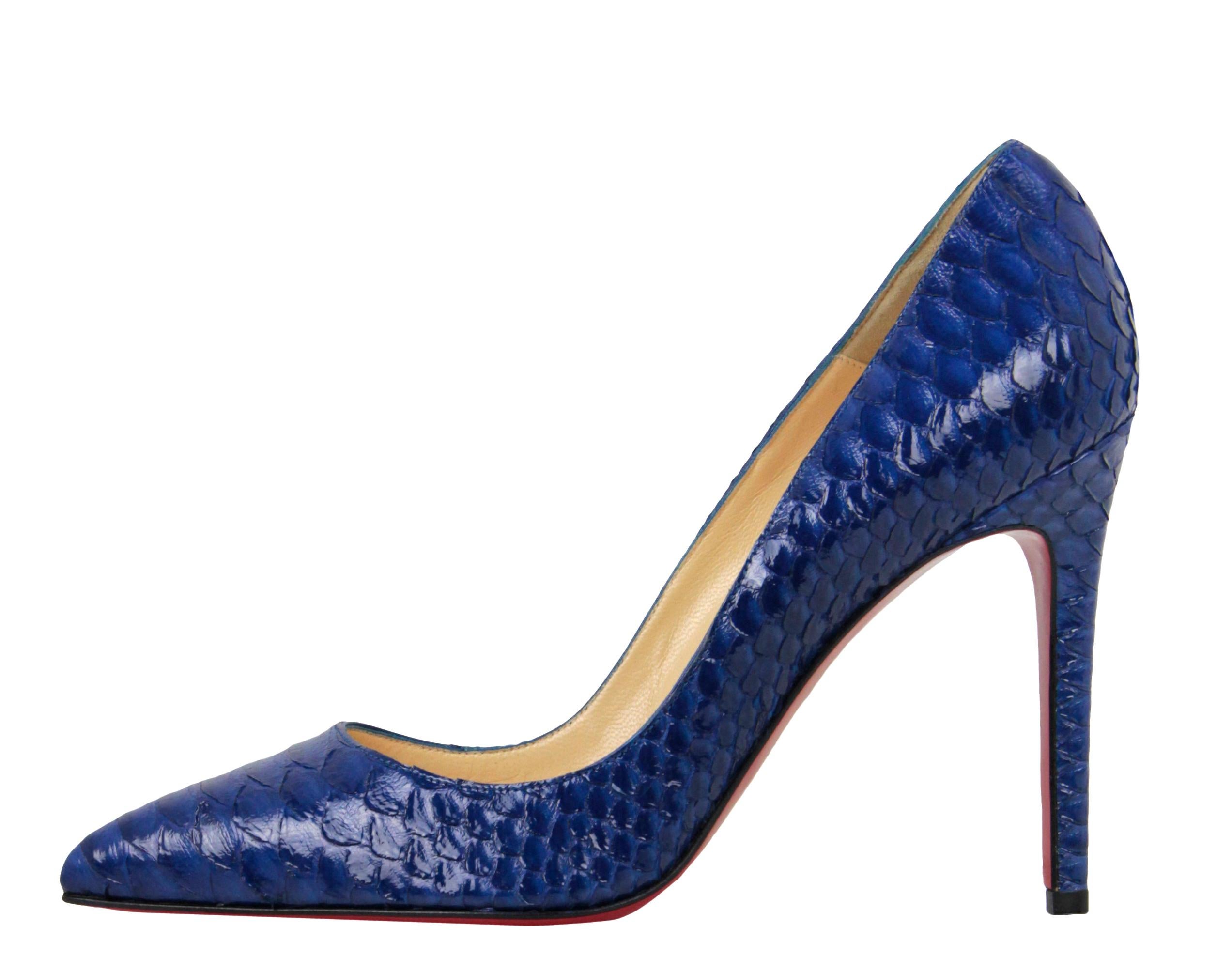 Chritian Louboutin Cobalt Blue Python Pigalle 100mm Pumps 

Made In: Italy
Color: Blue
Materials: Python snakeskin
Overall Condition: New. Missing box and dustbags

Marked Size: 39.5
Heel Height: approximately 4.25