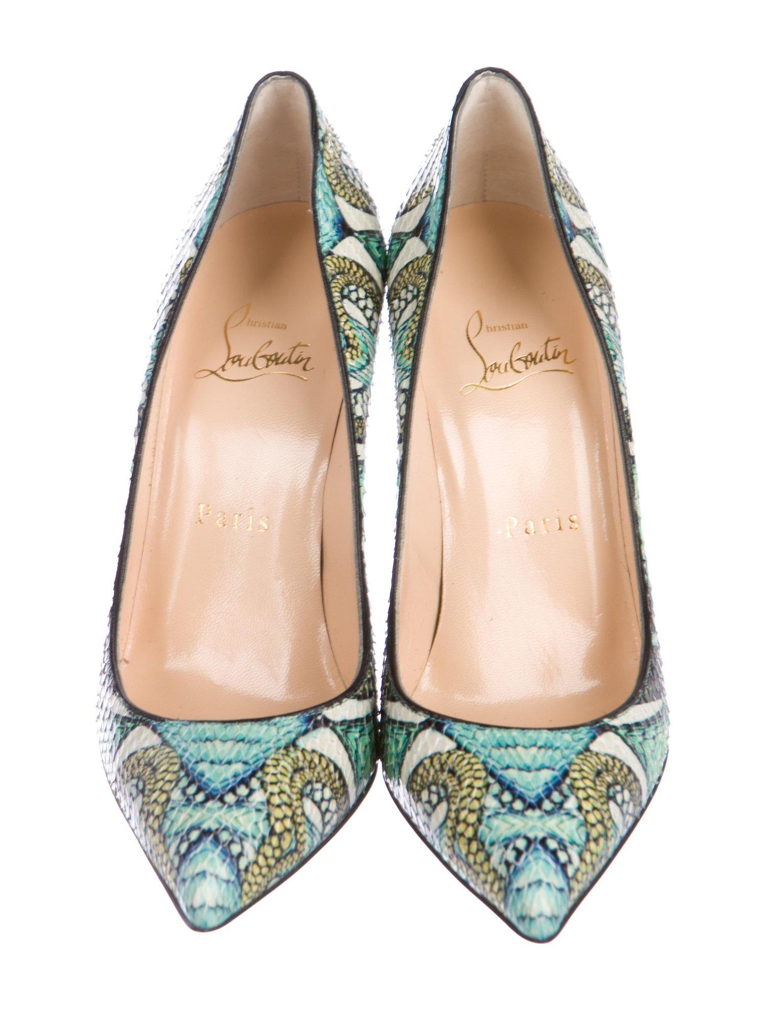 Christian Louboutin NEW Teal Snakeskin Python Print Evening Heels Pumps

Size IT 36
Python snakeskin
Slip on
Made in France
Heel height 4.25