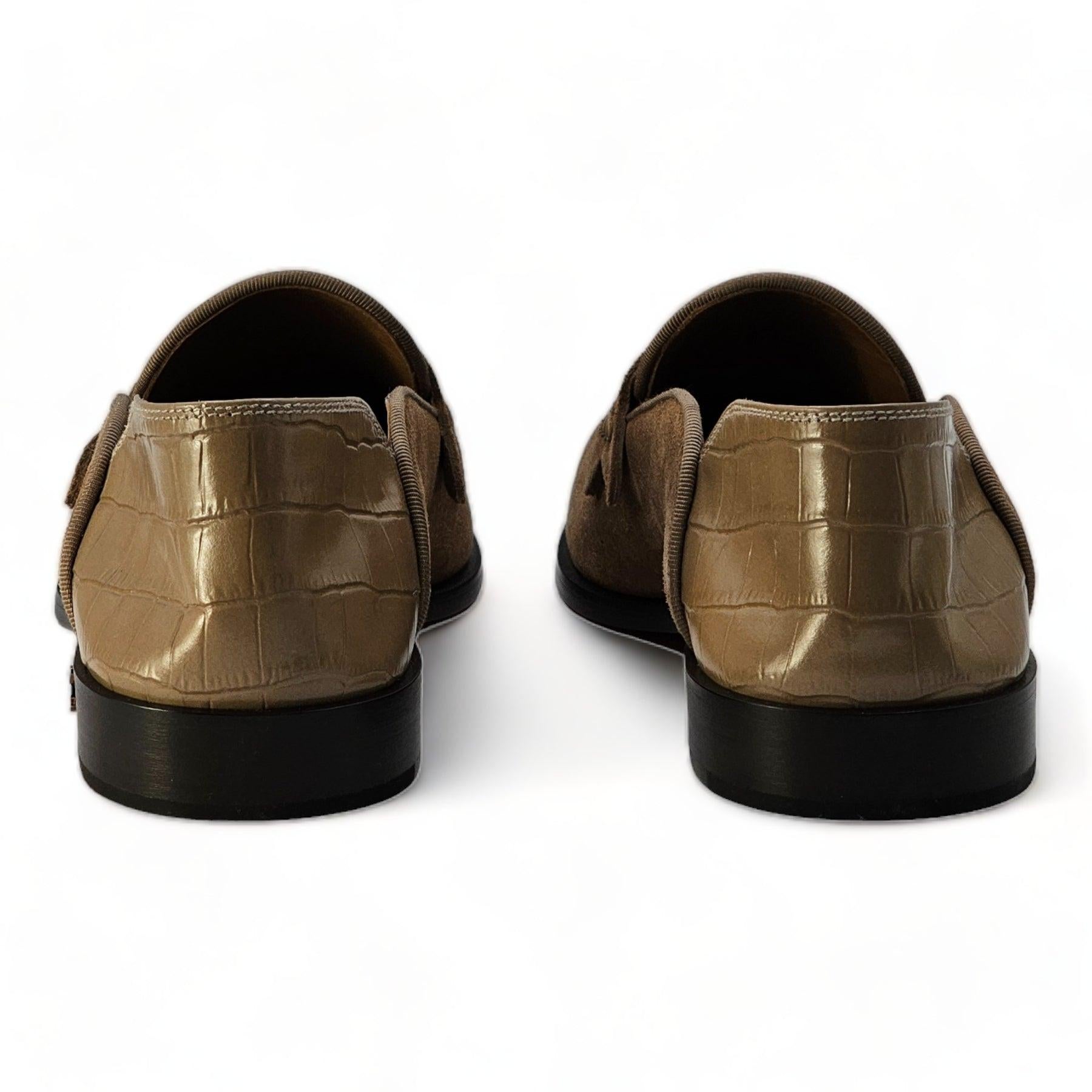 Christian Louboutin No Penny Loafers Suede Loafers in Tan

Additional information:
Material: Suede
Color: Brown
Size and Fit: Fits true to size, take your normal size
Size: 41.5
Country: Italy
Condition: Brand new with box.