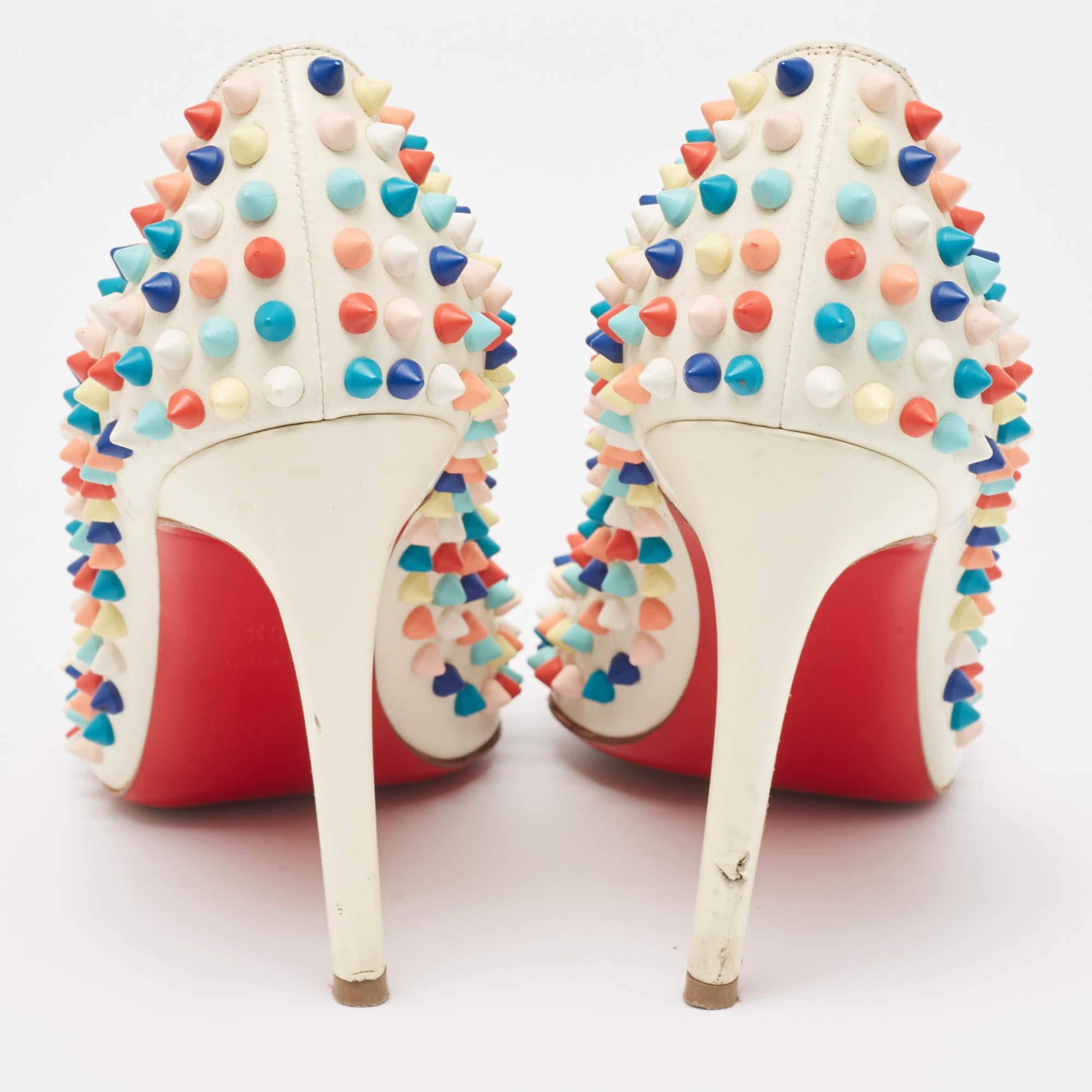Women's Christian Louboutin Off White Leather Pigalle Spikes Pumps Size 38.5 For Sale