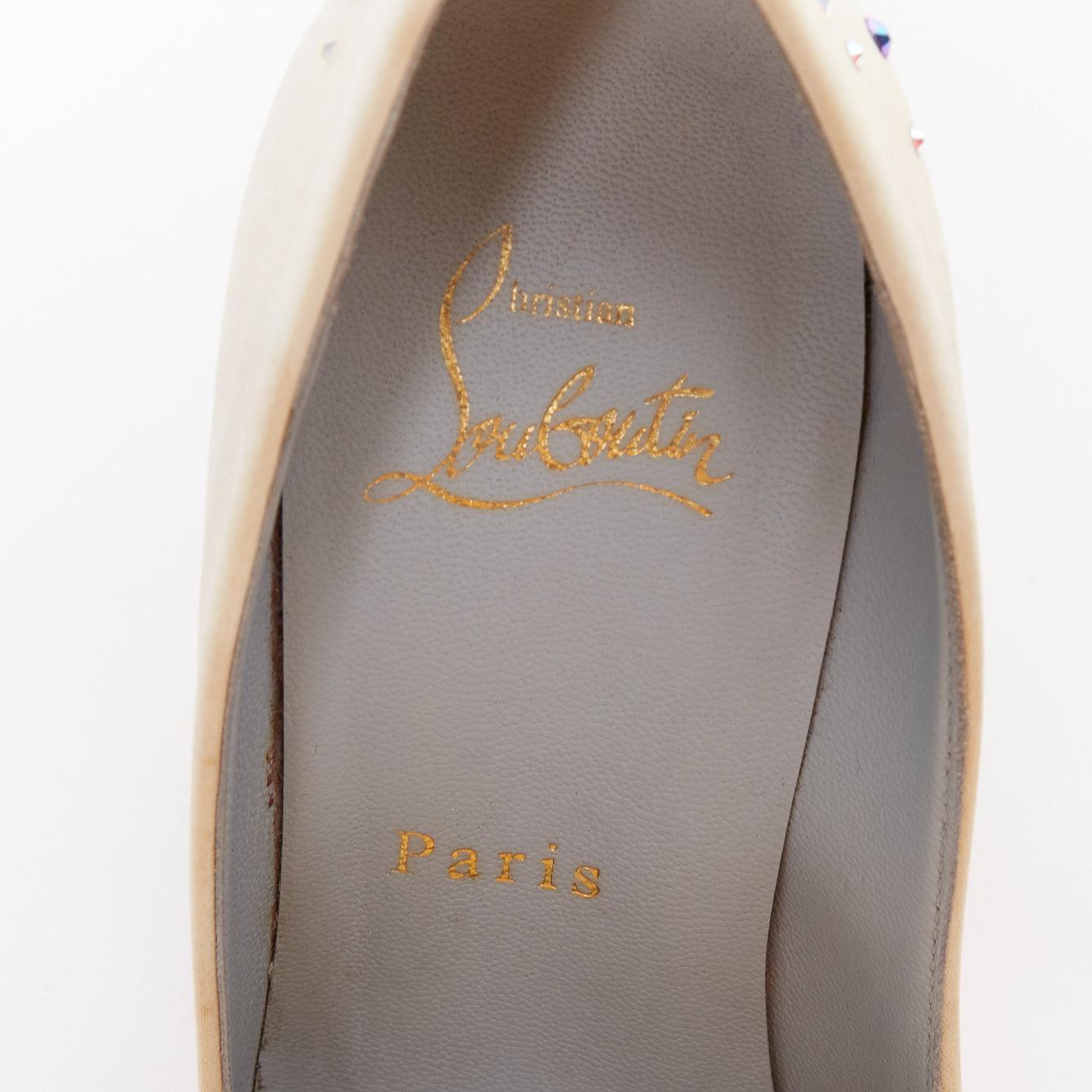 CHRISTIAN LOUBOUTIN off white satin pearl embellished bridal pumps EU35.5 en vente 4