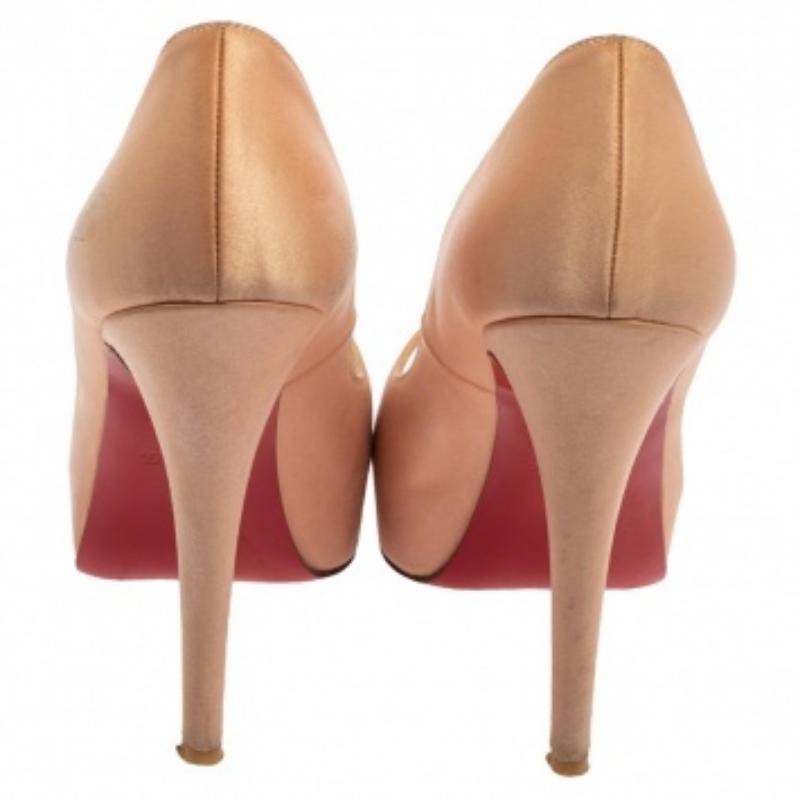 Women's Christian Louboutin Old Rose Pink Satin Very Prive Pumps Size 37.5 For Sale