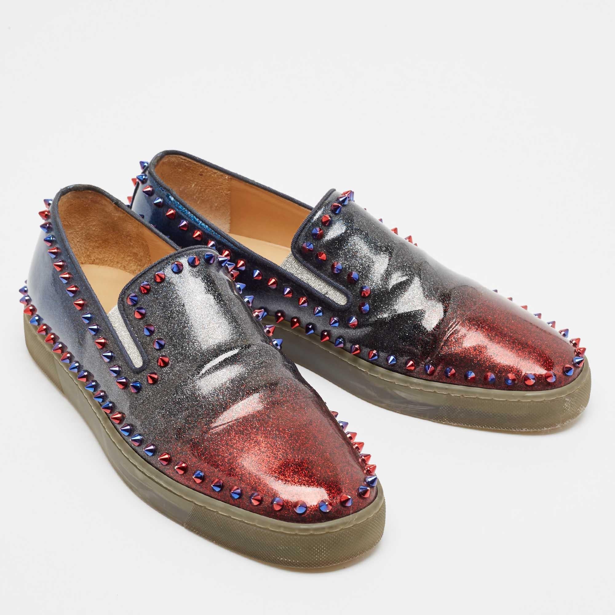 Christian Louboutin Ombre Glitter Patent Leather Pik Boat Sneakers Size 42.5 In Good Condition For Sale In Dubai, Al Qouz 2