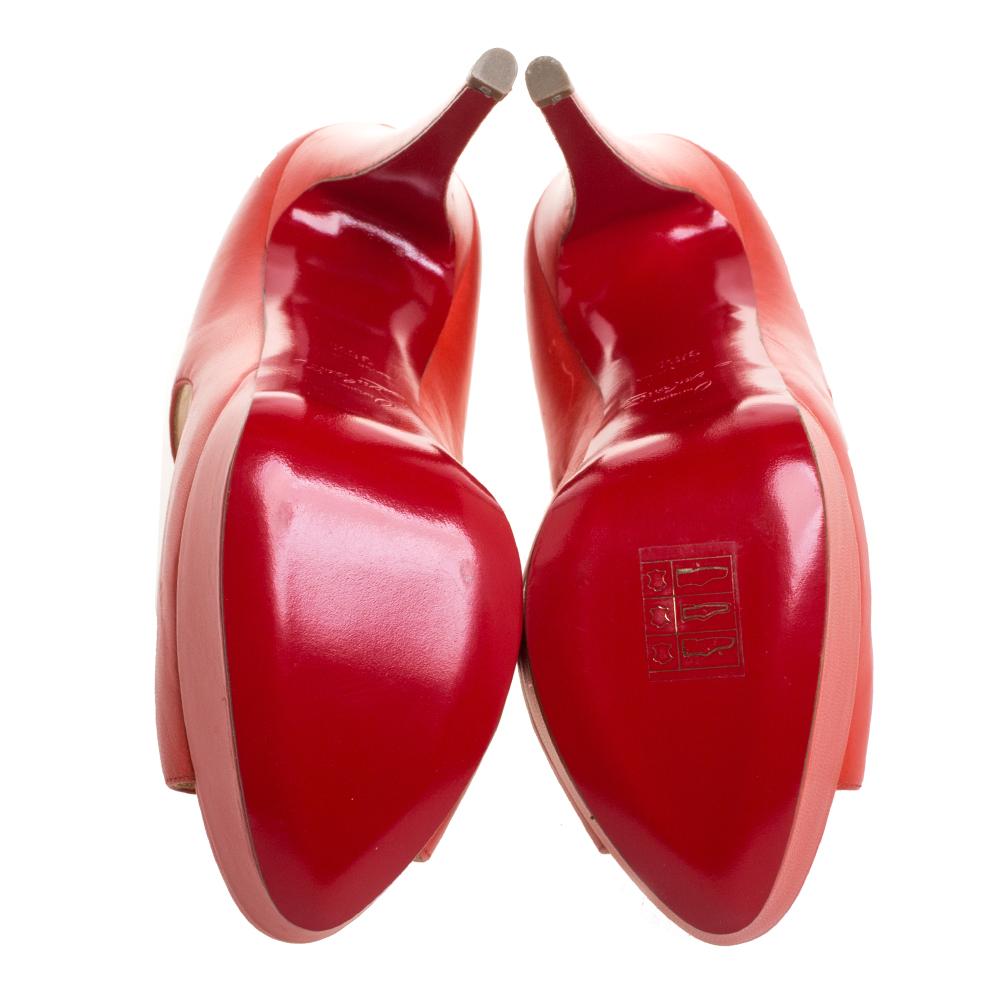 Women's Christian Louboutin Orange Leather Mademoi Criss Cross Peep Toe Pumps Size 36.5 For Sale