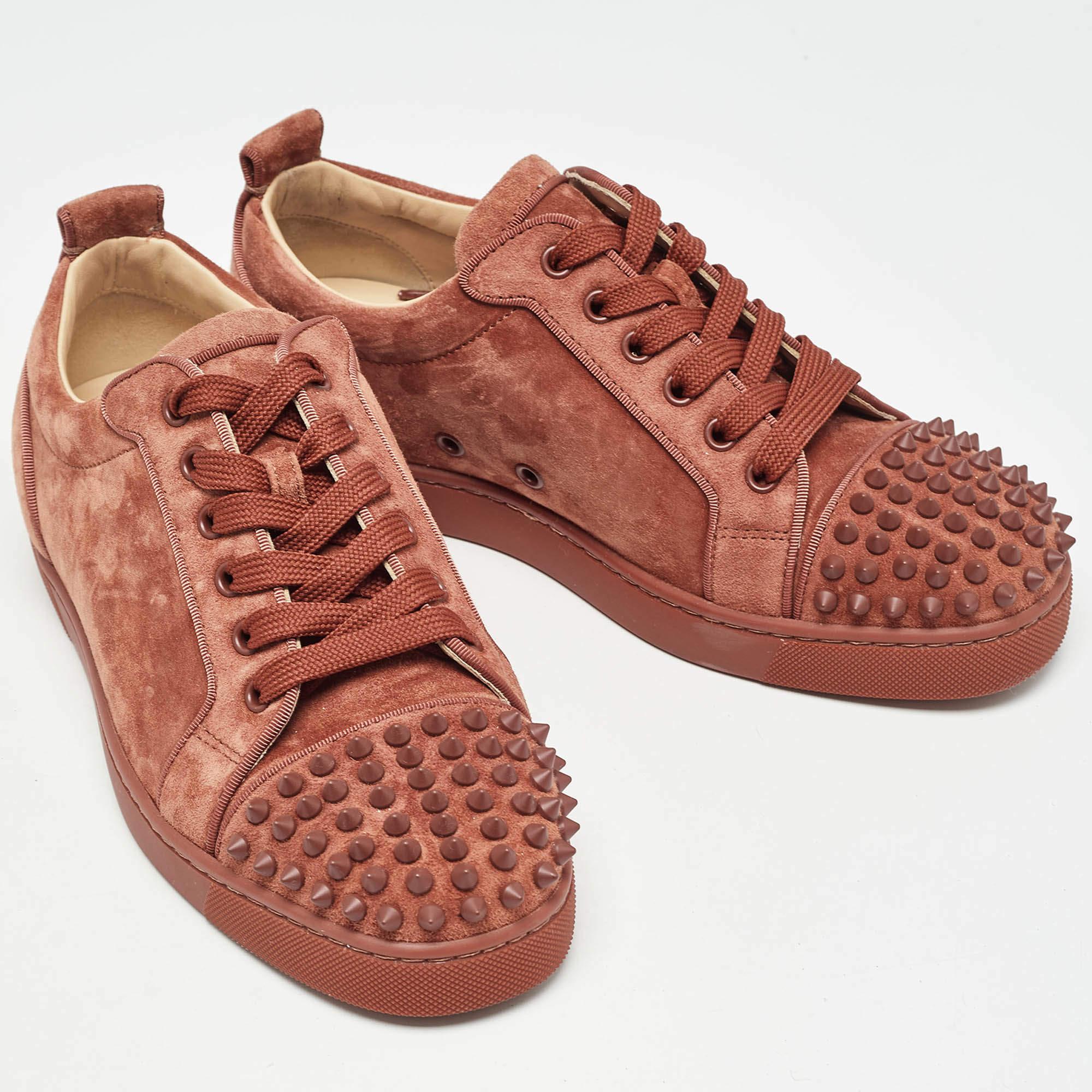 Christian Louboutin Orange Suede Louis Junior Spikes Orlato Sneakers Size 39 In Good Condition In Dubai, Al Qouz 2