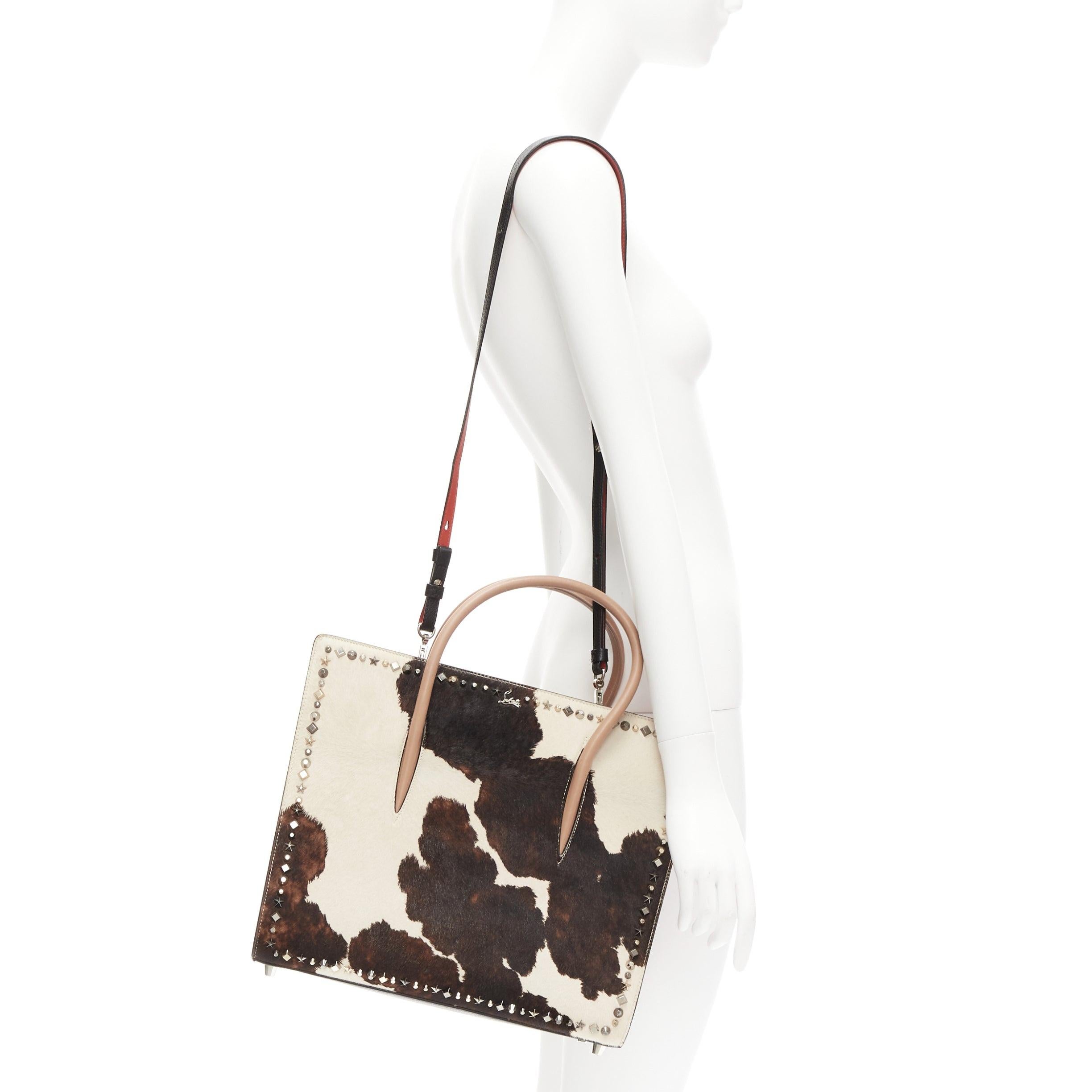 CHRISTIAN LOUBOUTIN Paloma Large brown cow print pony hair studded tote bag
Reference: TGAS/D00846
Brand: Christian Louboutin
Model: Paloma Large
Material: Leather
Color: Multicolour, Silver
Pattern: Animal Print
Closure: Loop Through
Lining: Red