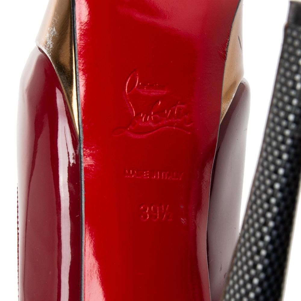 Christian Louboutin Patent Leather Lady Peep-Toe Slingback Pumps Size 39.5 In Good Condition For Sale In Dubai, Al Qouz 2