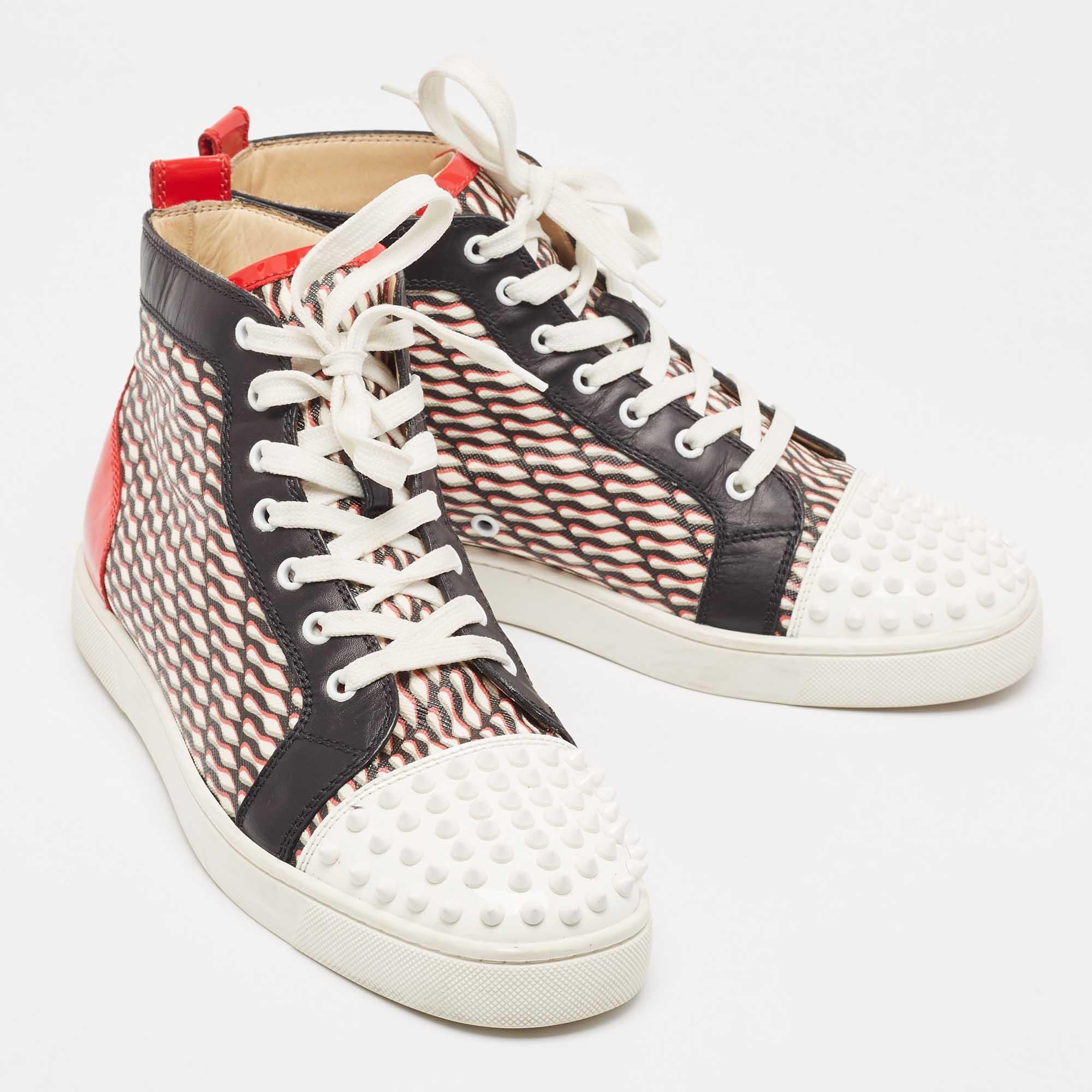 Christian Louboutin Patent Leather Lou Spikes Orlato High Top Sneakers Size 42.5 In Good Condition In Dubai, Al Qouz 2