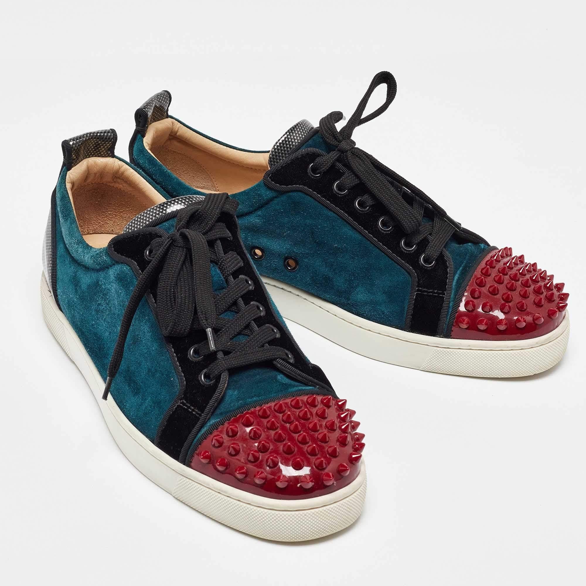 Christian Louboutin Patent Leather Louis Junior Spikes Low Top Sneakers 43 In Fair Condition In Dubai, Al Qouz 2