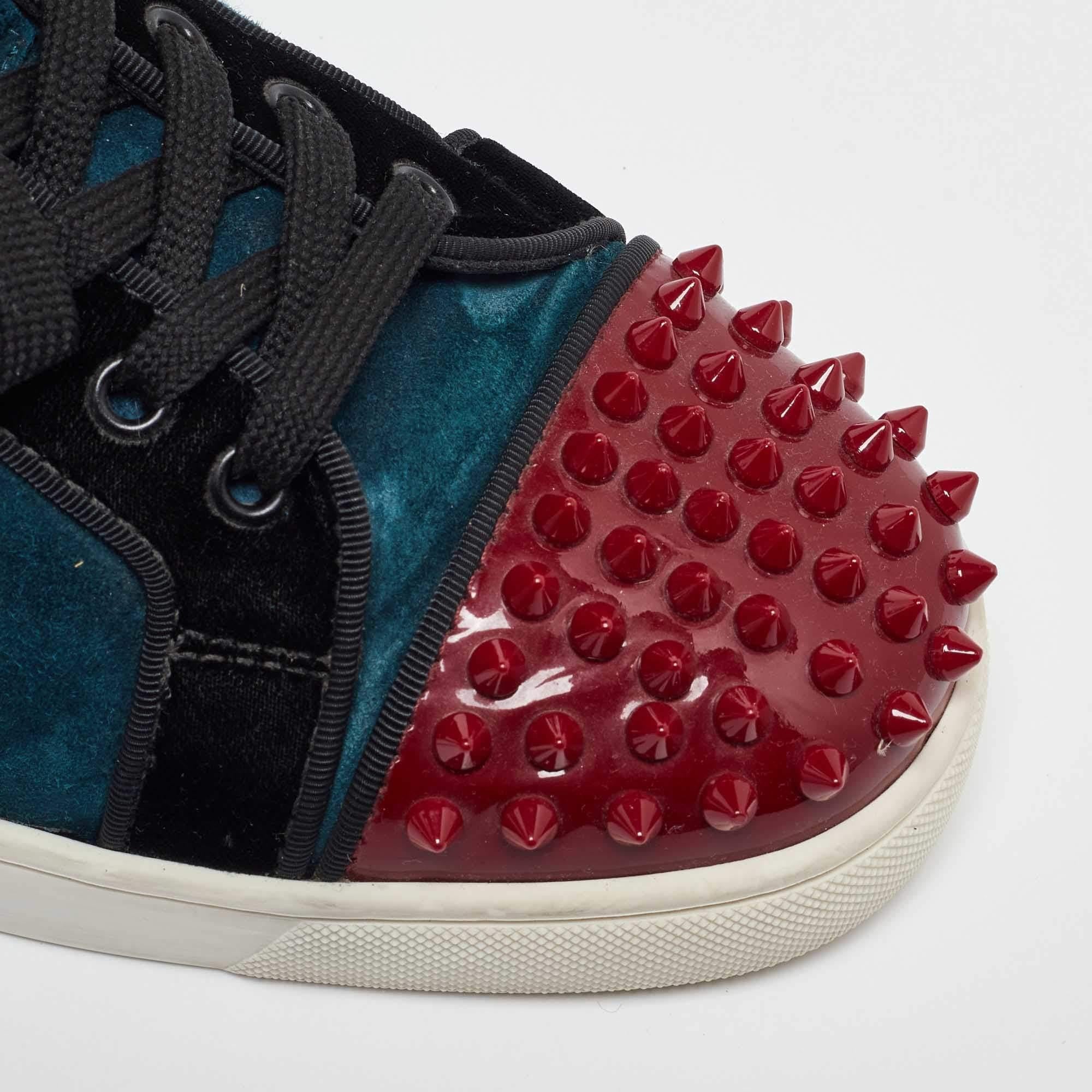 Christian Louboutin Patent Leather Louis Junior Spikes Low Top Sneakers 43 2