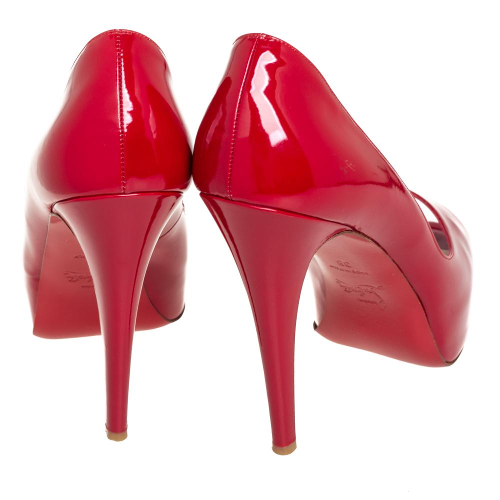 Women's Christian Louboutin Patent Leather New Prive Pumps Size 38