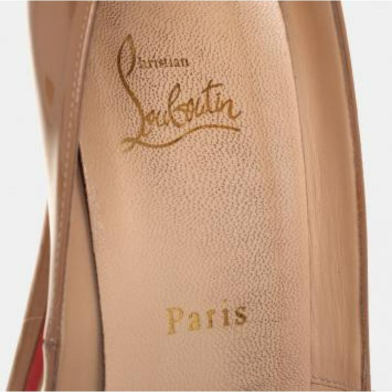 Christian Louboutin Patent Leather Palais Royal Peep Toe Platform Pumps Size40.5 In Fair Condition For Sale In Dubai, Al Qouz 2