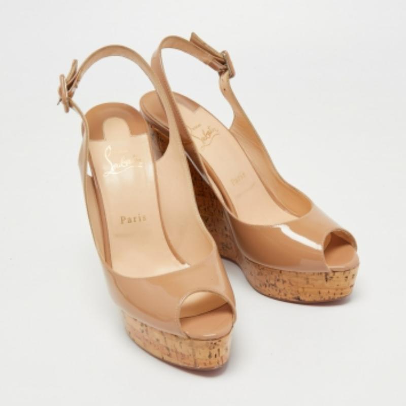 Marron Christian Louboutin Patent Leather Peep Toe Ankle Strap Wedge Sandals Size 40.5 en vente