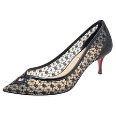 Christian Louboutin Lackleder Kitten Heels Pumps mit spitzer Zehe Größe 37,5