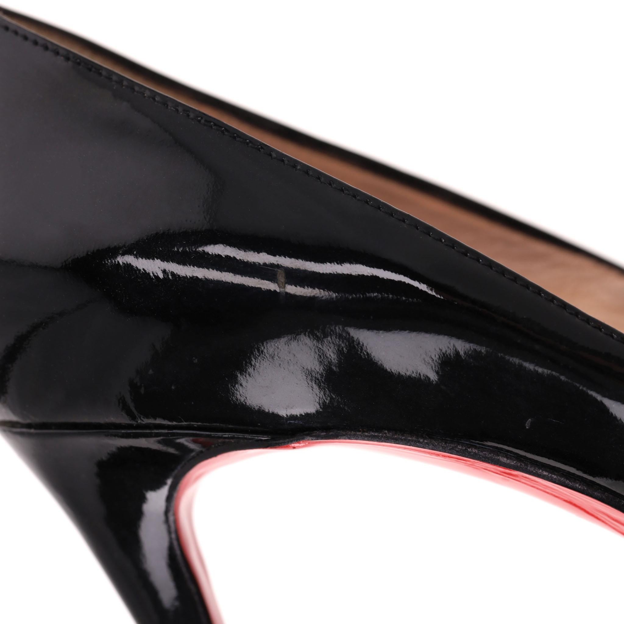 Christian Louboutin, escarpins simples en cuir verni en vente 5