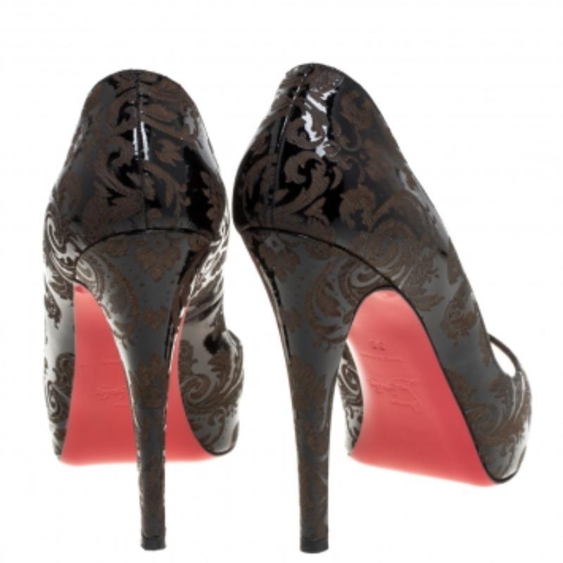 Christian Louboutin Patent Leather Very Prive Peep Toe Platform Pumps Size 38 In Good Condition For Sale In Dubai, Al Qouz 2
