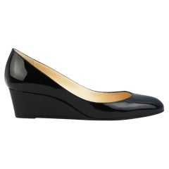 Christian Louboutin: Keilpumps aus Lackleder, EU 38,5 UK 5,5 US 8,5