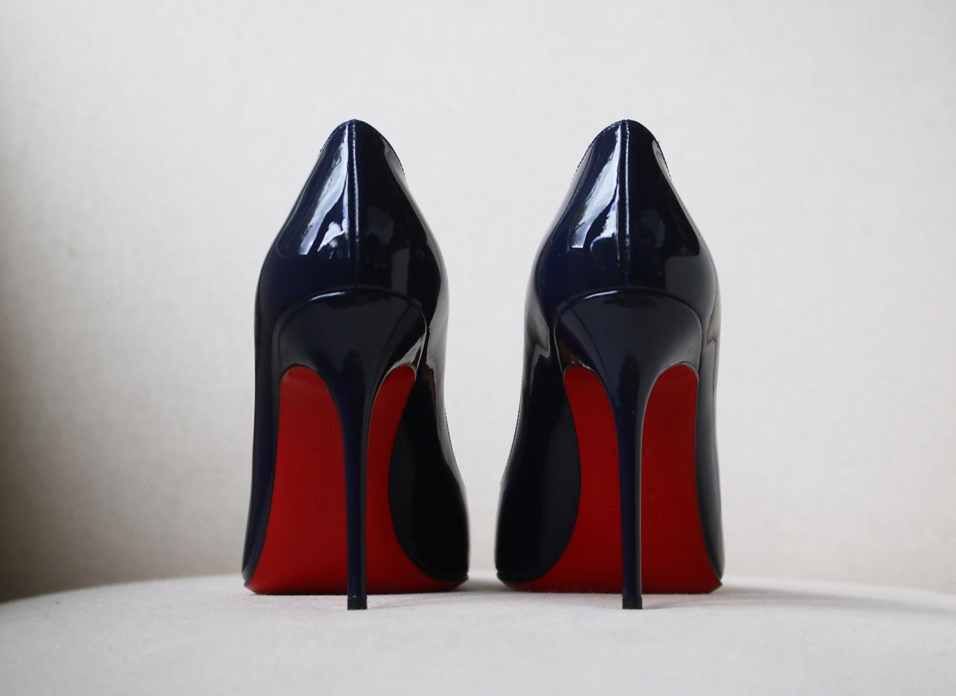 Christian Louboutin Pigalle Follies 100 Patent-Leather Pumps In Excellent Condition In London, GB