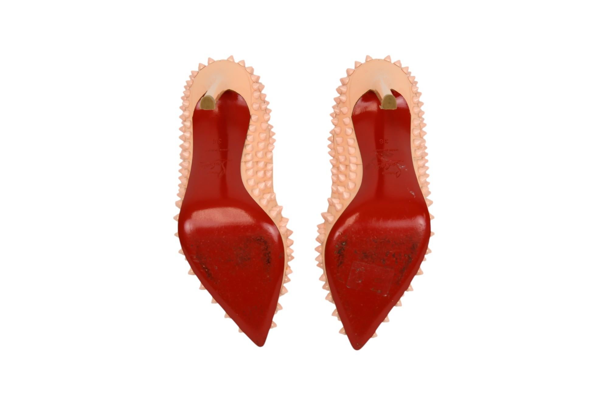 Christian Louboutin Pigalle Spiked Heels (talons aiguilles)  Taille 6 US en vente 1