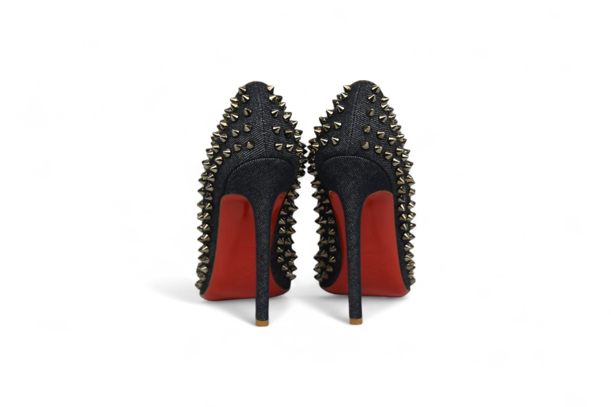 Christian Louboutin Pigalle Spikes Denim Heels  Size US 6.5 In Good Condition For Sale In West Hartford, CT