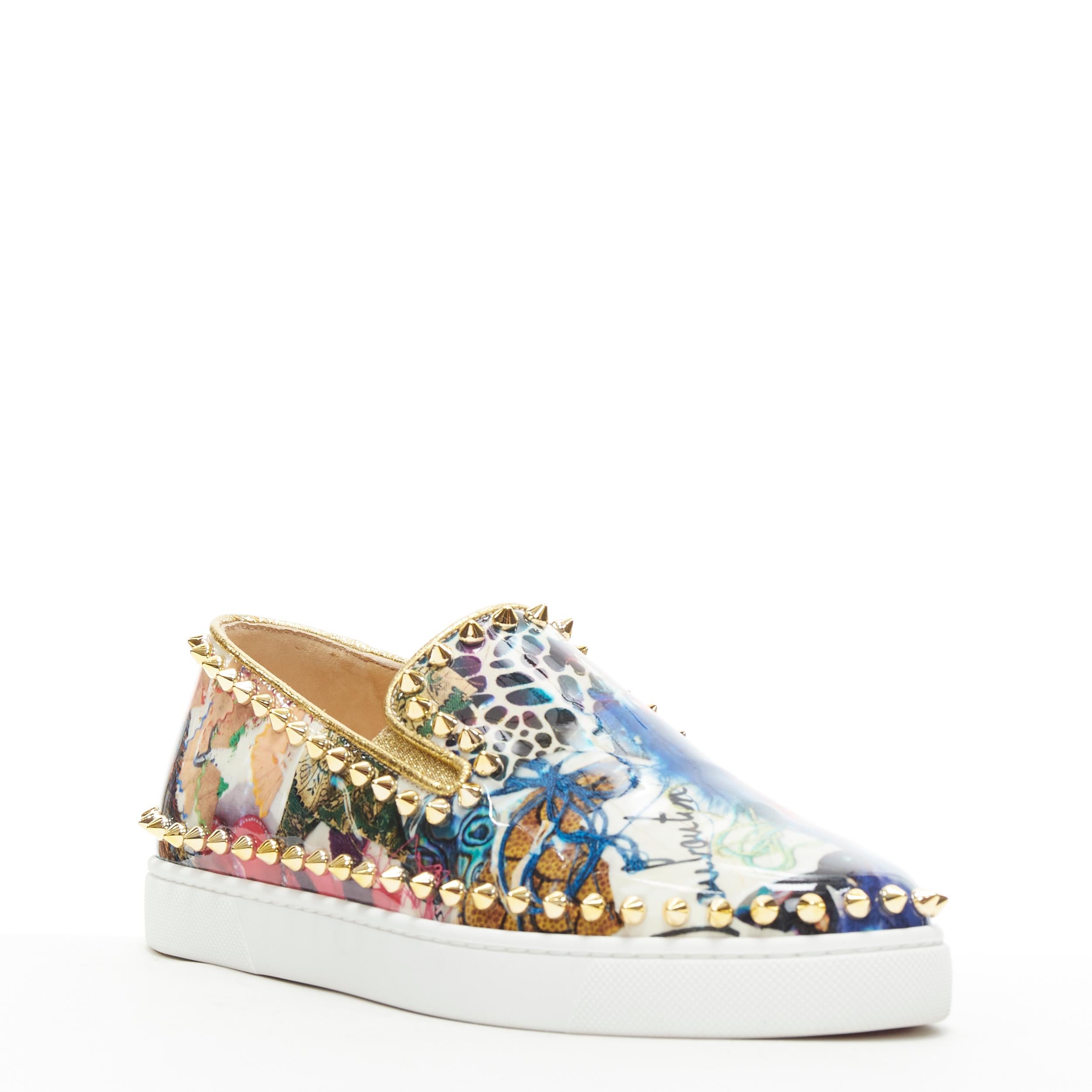 CHRISTIAN LOUBOUTIN Pik Boat abstract patent gold spike stud low sneaker EU37 
Reference: TGAS/B00799 
Brand: Christian Louboutin 
Designer: Christian Louboutin 
Model: Pik boat printed gold studs 
Material: Patent Leather 
Color: Multicolour