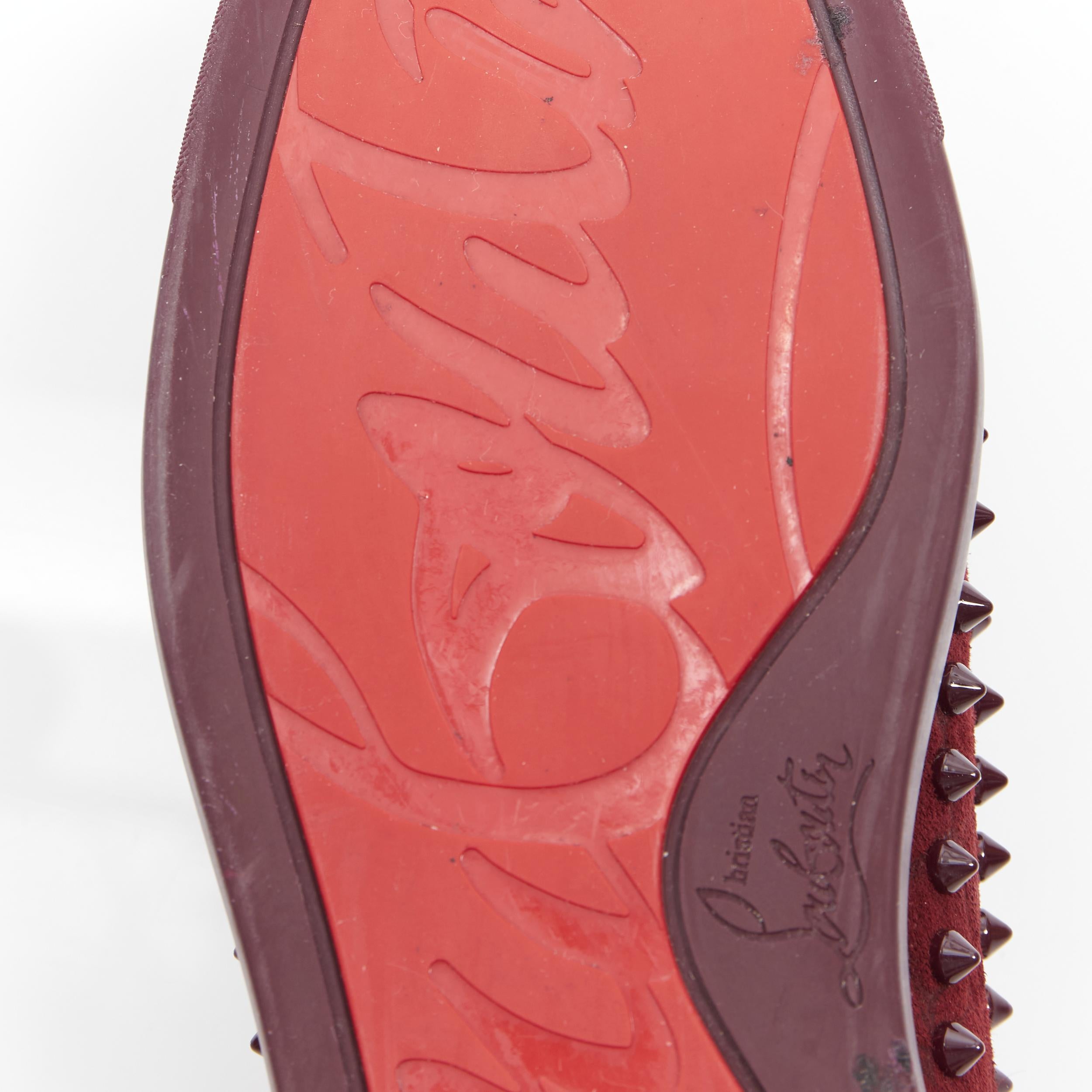 CHRISTIAN LOUBOUTIN Pik Boat burgundy croc suede spike stud low top sneaker EU41 For Sale 7