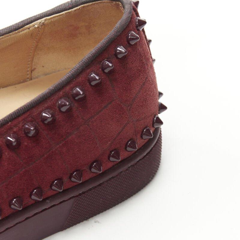CHRISTIAN LOUBOUTIN Pik Boat escarpins bas à clous en daim bordeaux EU41 en vente 5