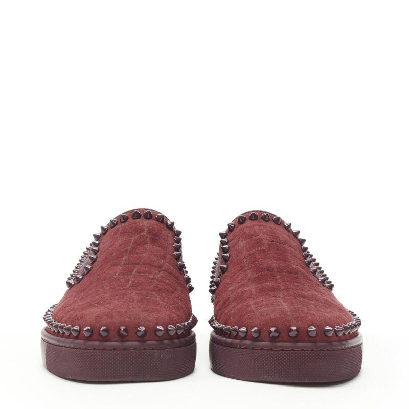 Marron CHRISTIAN LOUBOUTIN Pik Boat escarpins bas à clous en daim bordeaux EU41 en vente