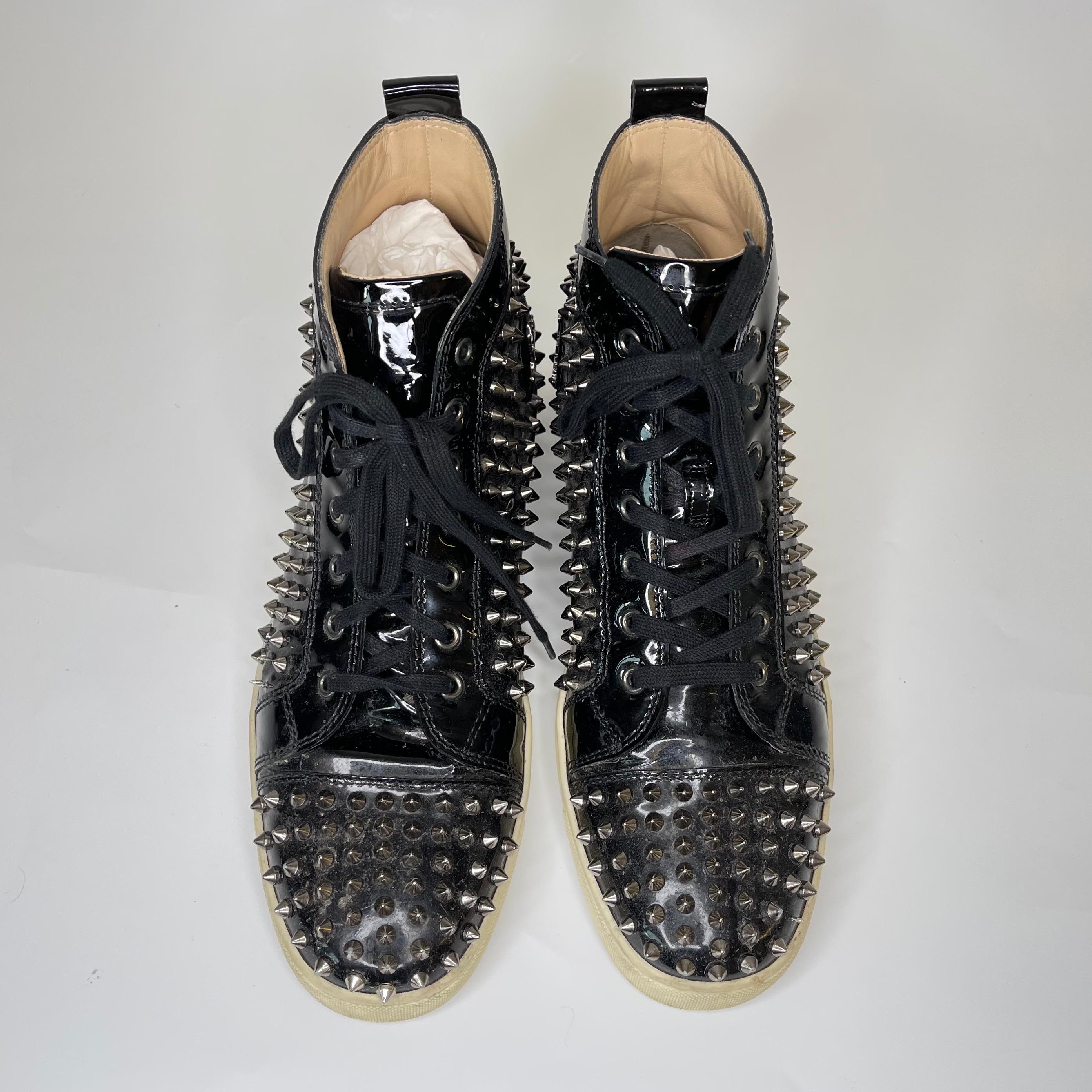 Christian Louboutin Pik Pik Flat Nappa Laminato High Top Sneakers (44.5 EU) In Good Condition For Sale In Montreal, Quebec