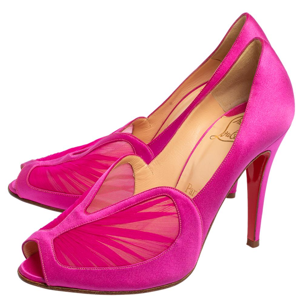 Christian Louboutin Pink Crepe Satin Peep Toe Pumps Size 39.5 For Sale 1