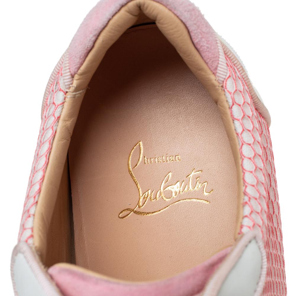 Christian Louboutin Pink Fabric Spiked Louis Junior Sneakers Size 37 In Good Condition In Dubai, Al Qouz 2
