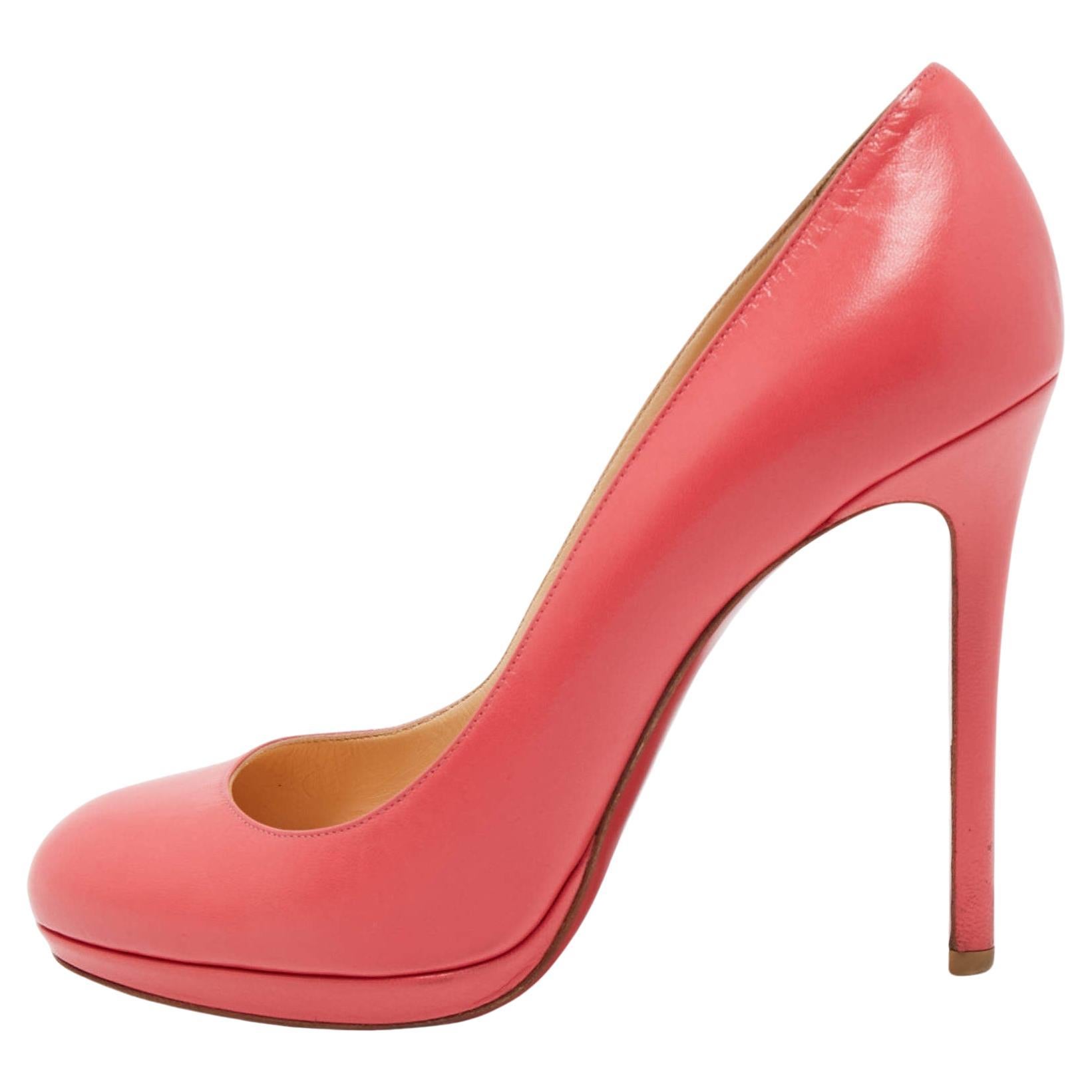 Christian Louboutin Pink Leather Simple Round Toe Pumps Size 40 For Sale