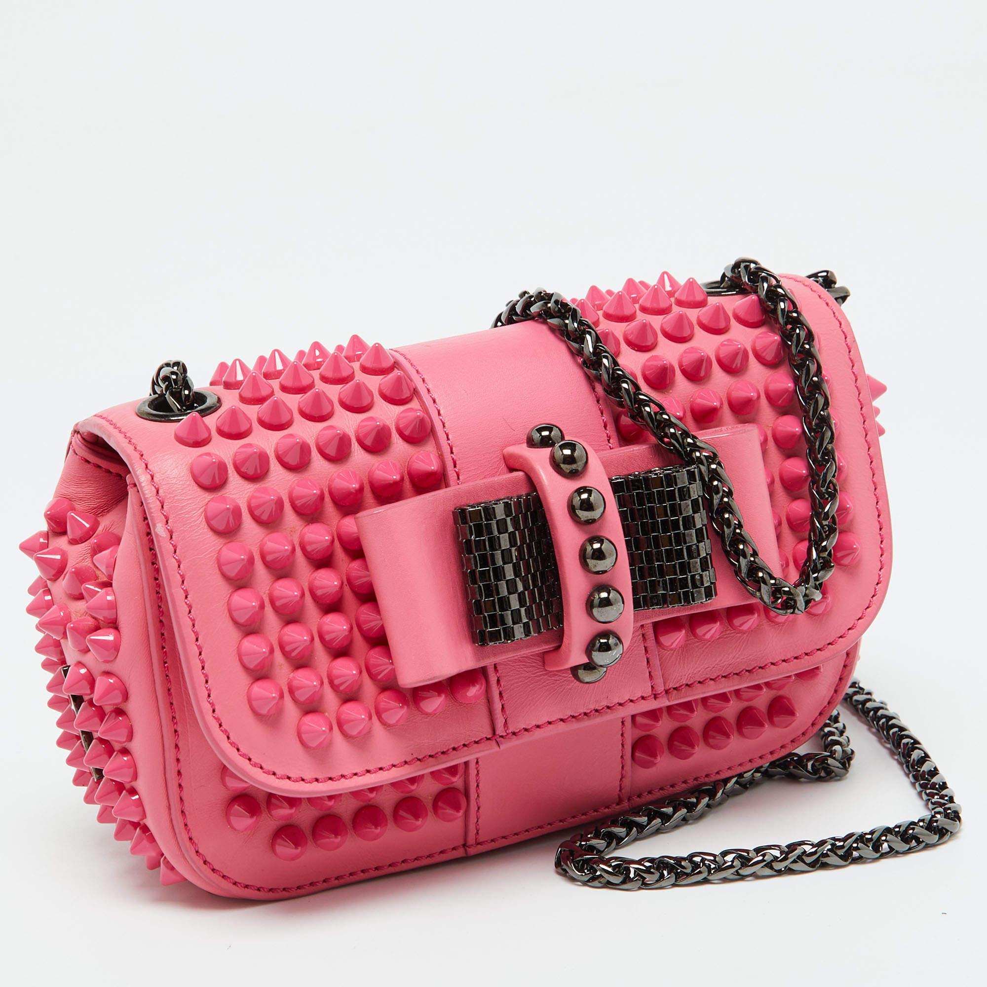 Christian Louboutin Pink Leather Sweet Charity Crossbody Bag In Good Condition In Dubai, Al Qouz 2