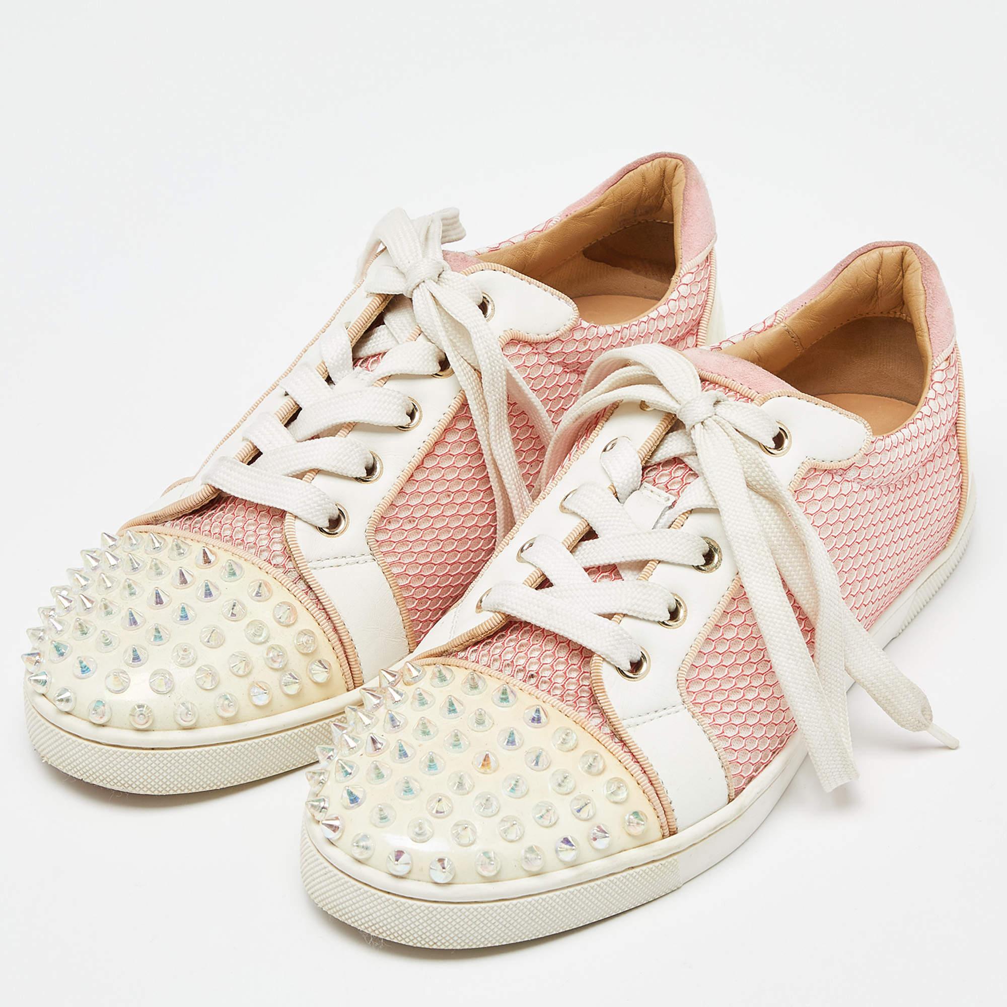 Give your outfit a luxe update with this pair of Christian Louboutin spike sneakers. The shoes are sewn perfectly to help you make a statement in them for a long time.
