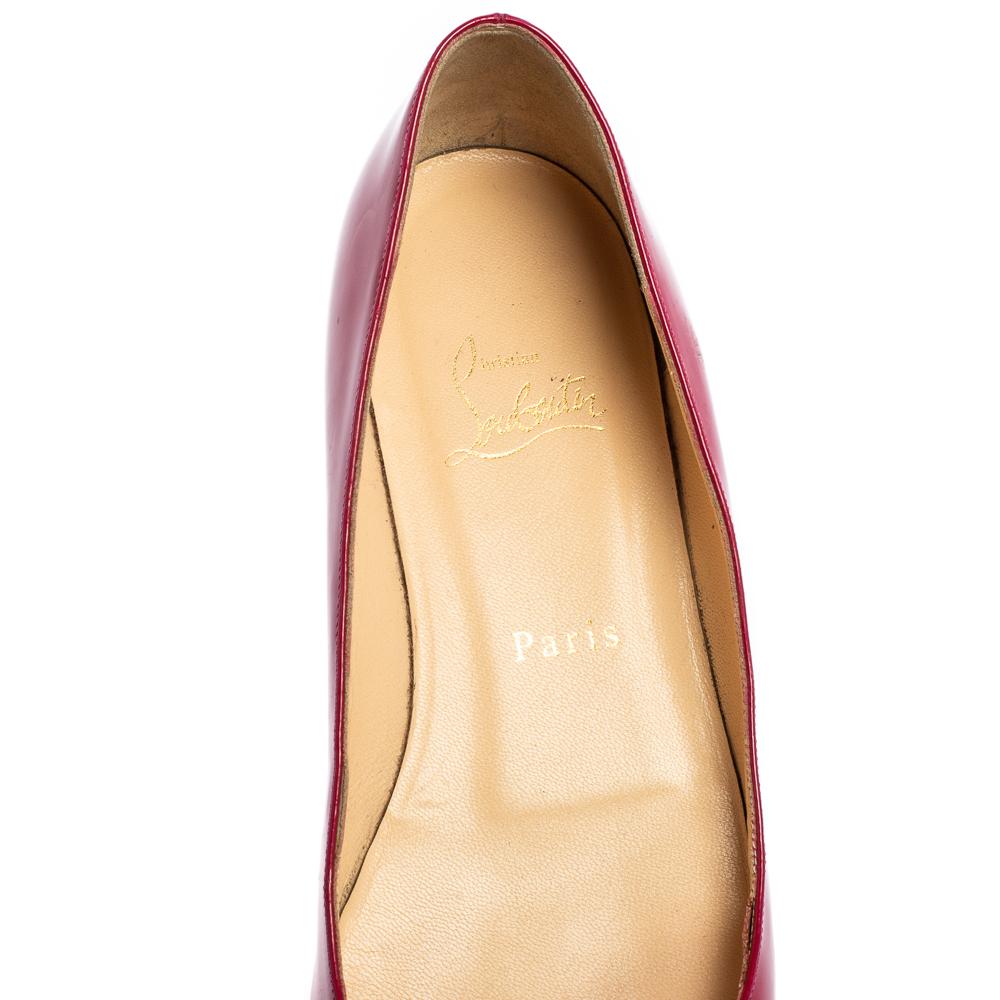 Christian Louboutin Pink Patent Leather Flat Peep-Toe Ballet Flats Size 37.5 In Good Condition For Sale In Dubai, Al Qouz 2