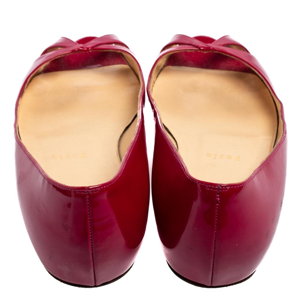 Women's Christian Louboutin Pink Patent Leather Flat Peep-Toe Ballet Flats Size 37.5 For Sale
