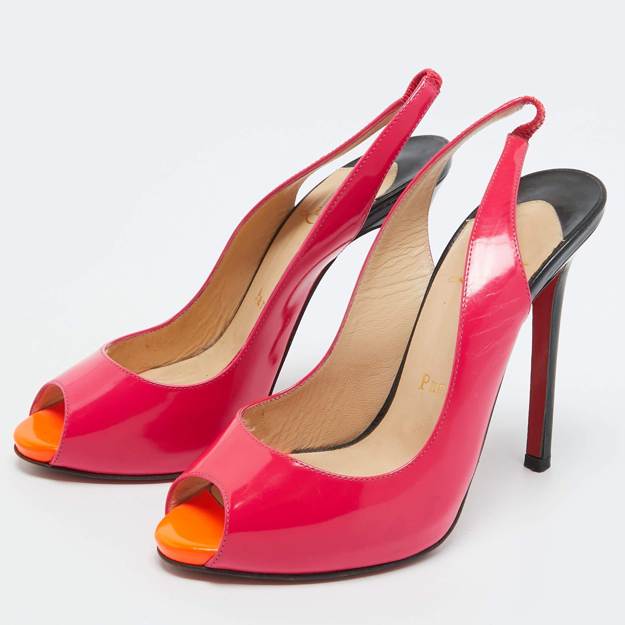 Faites preuve de chic avec ces escarpins de créateur. Elles présentent des talons robustes et des semelles durables, parfaits pour vos sorties à la mode !