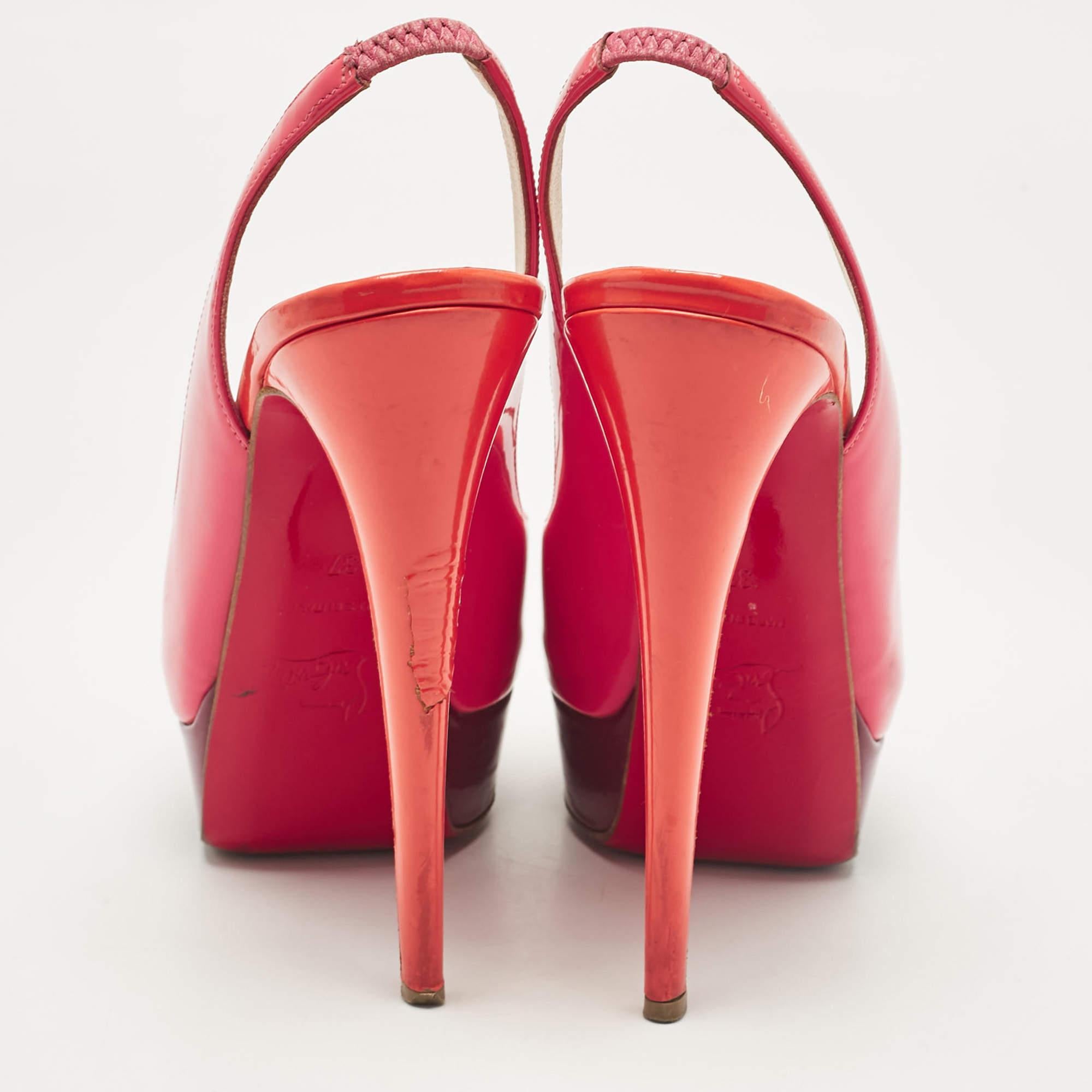 Donna Christian Louboutin Pink Patent Leather Lady Peepback Pumps Taglia 37 in vendita