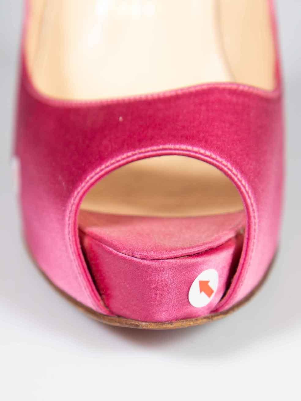 Christian Louboutin Rosa Satin Neu Sehr Prive Heels Größe IT 37 im Angebot 1